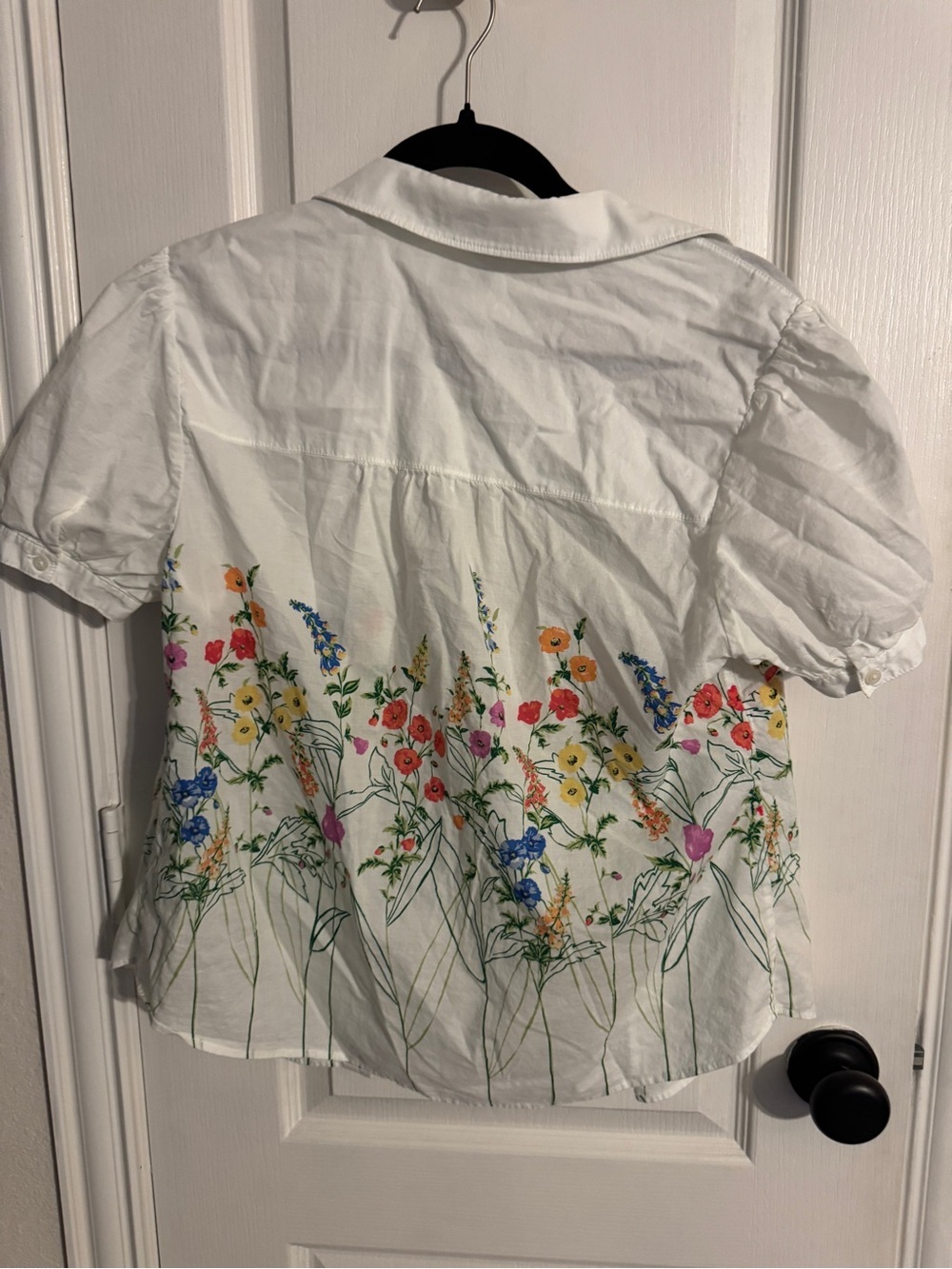 UNTUCKit White Button-Up Blouse with Multicolor Floral Border - Picture 2 of 2
